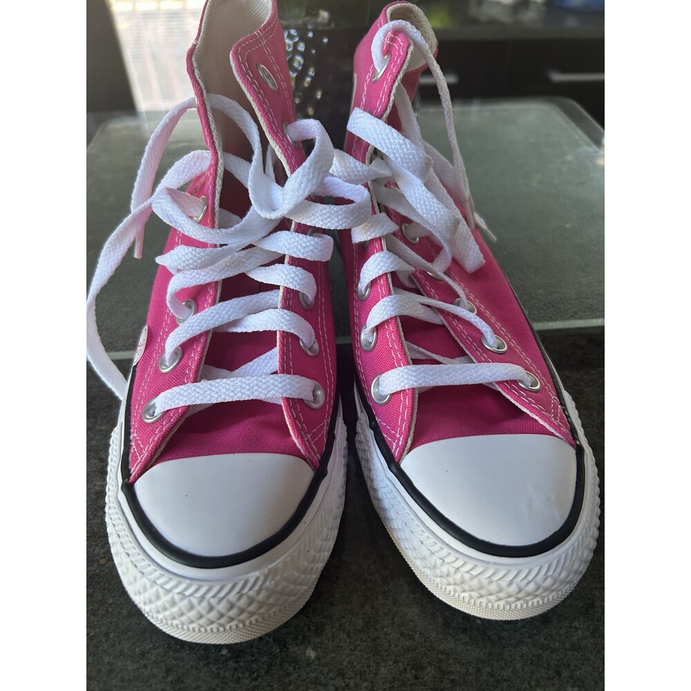 Size 5.5 - Converse Chuck Taylor All Star High Top Pink Youth Sz 3 1/2 - 4 W Box